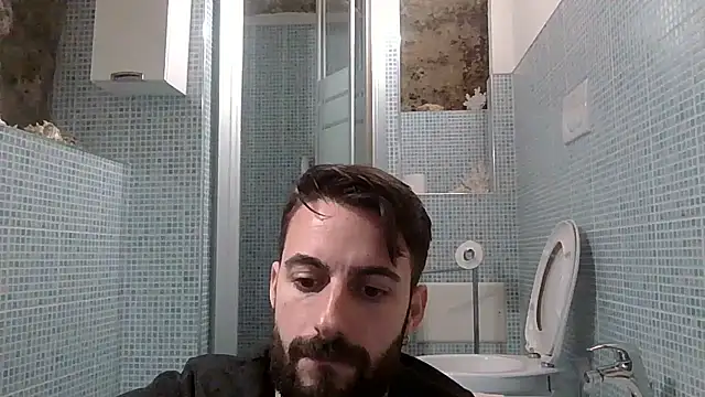 Snapshot of Amicisegreti chatting on March 8, 2026, 6:34 pm Amicisegreti online show from March 8, 2026, 6:34 pm