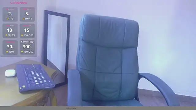 Olivia11  online show from February 12, 2026, 1:50 pm