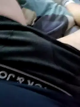 boxerundsocken91 online show from September 28, 2025, 4:01 pm