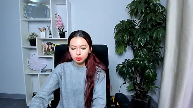 JenniferGlover online show from October 30, 2025, 8:05 am