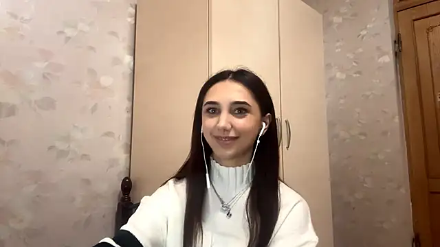 LinaMour online show from October 11, 2025, 10:30 pm