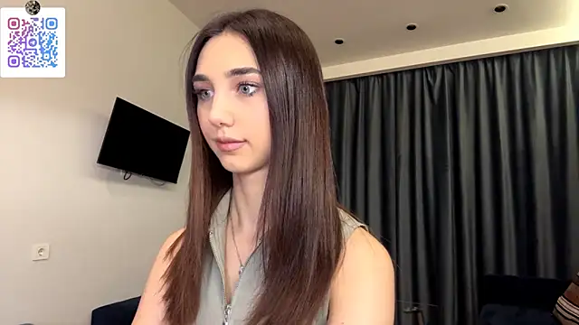 LinaMour online show from December 20, 2025, 10:17 pm