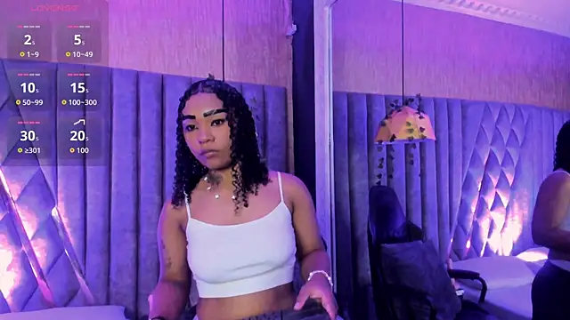 SkylerBloomm online show from March 22, 2026, 3:43 am