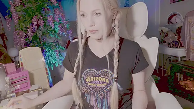 Talulaa online show from May 31, 2026, 9:27 pm