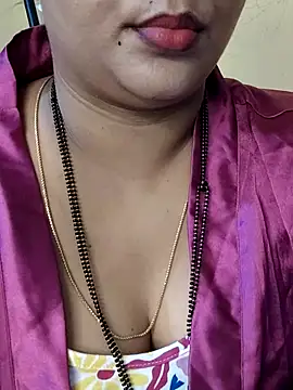 Snapshot of Angel0731 chatting on April 30, 2026, 11:42 pm Angel0731 online show from April 30, 2026, 11:42 pm