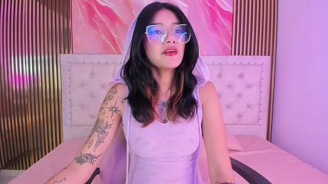 Snapshot of Lucy_boobss chatting on February 4, 2026, 11:16 am Lucy boobss online show from February 4, 2026, 11:16 am