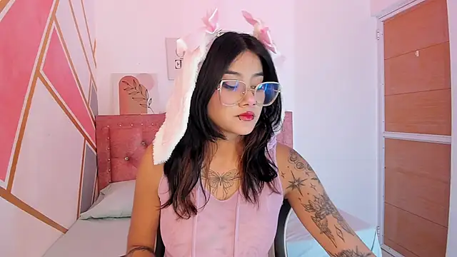 Snapshot of Lucy_boobss chatting on February 20, 2026, 3:14 am Lucy boobss online show from February 20, 2026, 3:14 am