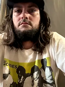 Snapshot of crashnasty chatting on September 23, 2025, 3:37 pm crashnasty online show from September 23, 2025, 3:37 pm