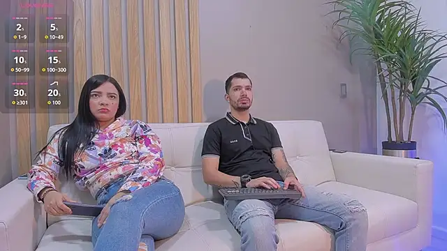 aronandluna online show from October 3, 2025, 2:25 pm