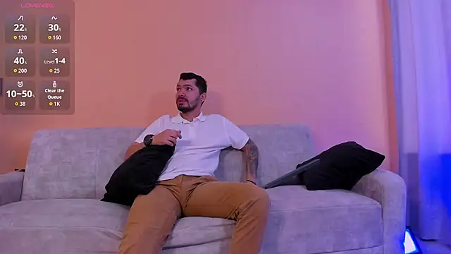 aronandluna online show from October 15, 2025, 2:28 pm