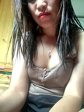 Snapshot of tuyetnhi-00 chatting on September 15, 2025, 2:55 am tuyetnhi-00 online show from September 15, 2025, 2:55 am