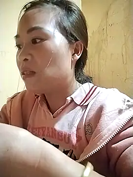 Snapshot of tuyetnhi-00 chatting on October 16, 2025, 4:57 am tuyetnhi-00 online show from October 16, 2025, 4:57 am