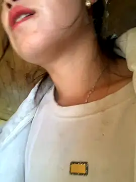 Snapshot of tuyetnhi-00 chatting on October 27, 2025, 12:26 am tuyetnhi-00 online show from October 27, 2025, 12:26 am