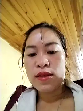 Snapshot of tuyetnhi-00 chatting on October 28, 2025, 11:40 pm tuyetnhi-00 online show from October 28, 2025, 11:40 pm