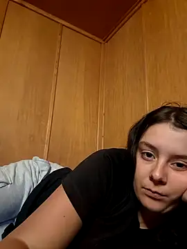 Snapshot of YoungLiisaxx chatting on September 10, 2025, 5:51 am YoungLiisaxx online show from September 10, 2025, 5:51 am