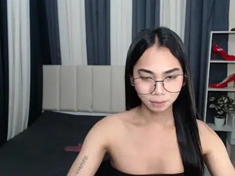 PetiteAsianYuki online show from November 10, 2025, 8:30 pm