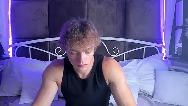 Snapshot of ChaseMuscular chatting on October 5, 2025, 3:43 pm ChaseMuscular online show from October 5, 2025, 3:43 pm