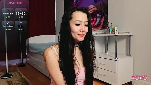 Milly  Foxy online show from April 1, 2026, 12:06 pm