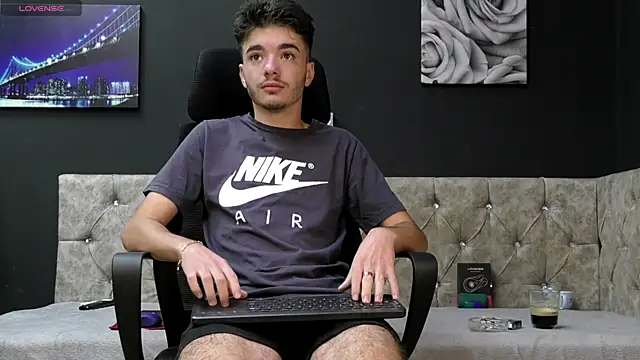 LextasyScott online show from September 21, 2025, 4:58 am