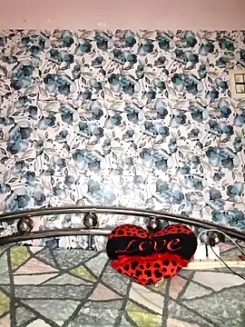 yours sugar babe online show from March 12, 2026, 11:27 am