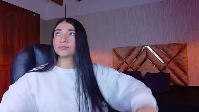 Aurora jones11 online show from November 5, 2025, 3:50 am