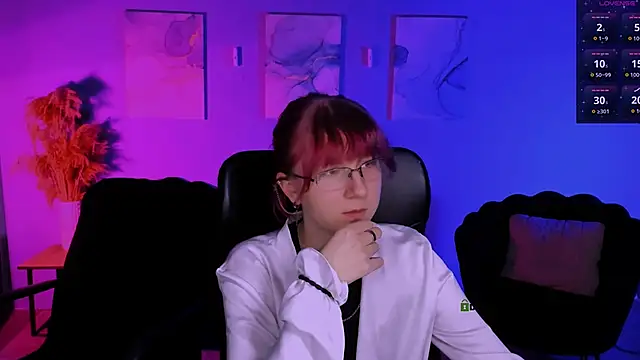 gloria bubble online show from April 11, 2026, 9:30 pm