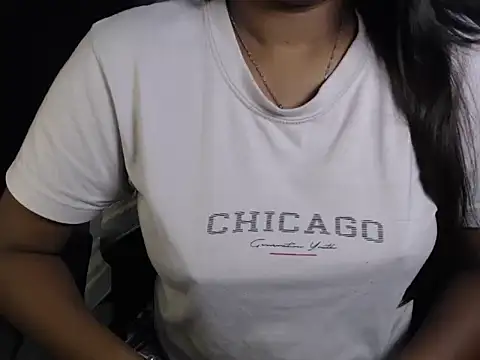 Snapshot of hot_riaa25 chatting on June 11, 2026, 5:55 pm hot riaa25 online show from June 11, 2026, 5:55 pm