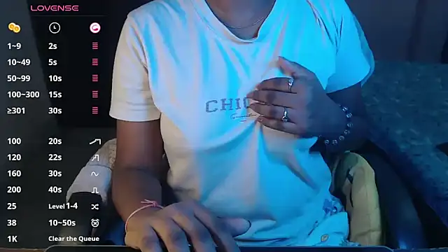 Snapshot of hot_riaa25 chatting on July 23, 2026, 6:06 pm hot riaa25 online show from July 23, 2026, 6:06 pm
