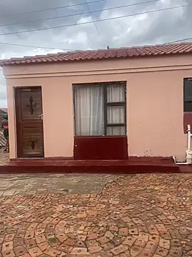 Melanin2002 online show from December 19, 2025, 8:21 am