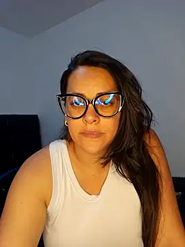 Nicoleefaith  online show from March 15, 2026, 8:37 pm