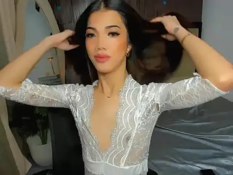 CassieSommereux online show from December 16, 2025, 5:29 pm