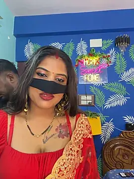 V-Hot-Sweti online show from April 11, 2026, 6:12 pm