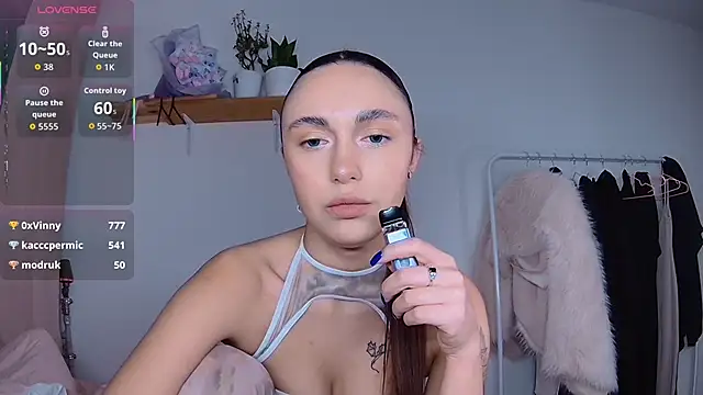 Snapshot of Leri_Star chatting on November 30, 2025, 7:40 pm Leri Star online show from November 30, 2025, 7:40 pm