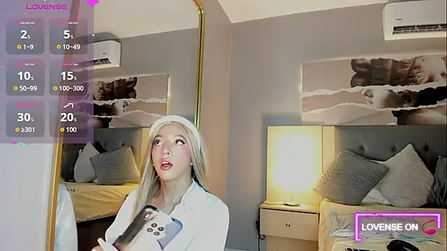 Isabella glam online show from November 14, 2025, 2:21 am