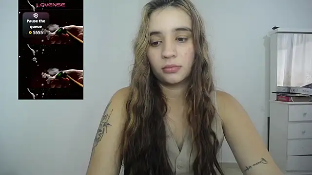 Ambar lynn online show from October 16, 2025, 6:42 pm