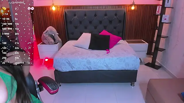 Snapshot of ladymercury1 chatting on November 11, 2025, 7:14 pm ladymercury1 online show from November 11, 2025, 7:14 pm