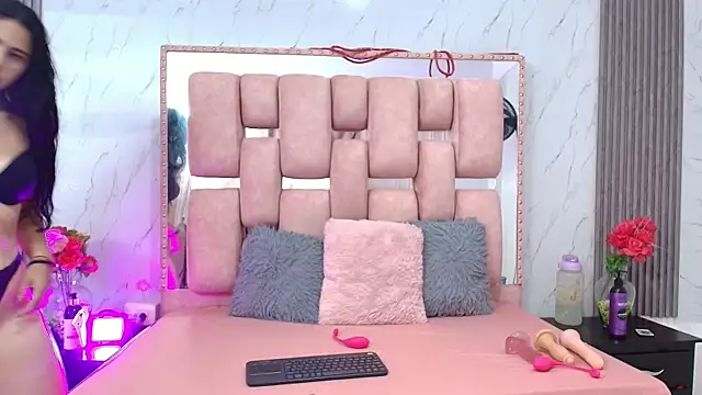 Snapshot of SofiaSommers chatting on December 2, 2025, 10:05 pm SofiaSommers online show from December 2, 2025, 10:05 pm