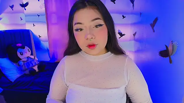 annie-russel online show from October 3, 2025, 12:18 am