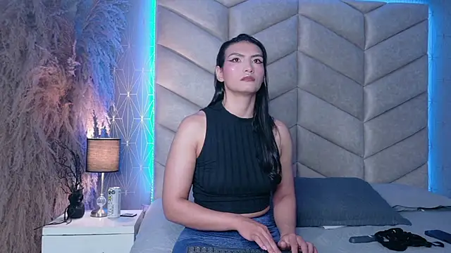 samiradoll online show from October 5, 2025, 4:00 am