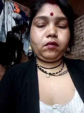 Snapshot of Rashili_jaan chatting on March 7, 2026, 11:35 pm Rashili jaan online show from March 7, 2026, 11:35 pm