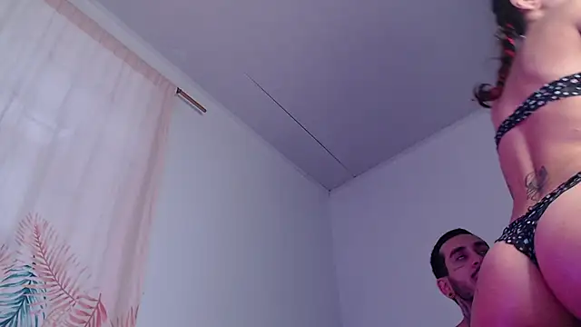 Tyler2y luna online show from October 9, 2025, 5:44 pm