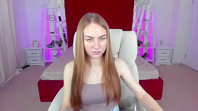 MilaAddams online show from May 21, 2026, 11:39 am