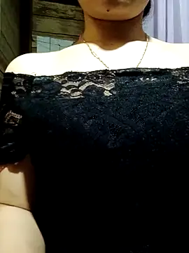 LucyyLy online show from October 12, 2025, 11:42 am