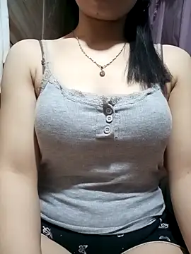 LucyyLy online show from February 28, 2026, 1:17 am