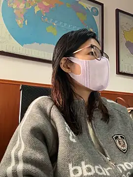 Lulu125216 online show from October 26, 2025, 7:36 am