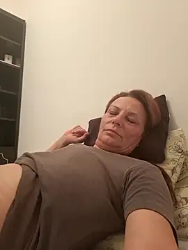 Snapshot of jessyca_ chatting on September 16, 2025, 7:48 pm jessyca online show from September 16, 2025, 7:48 pm