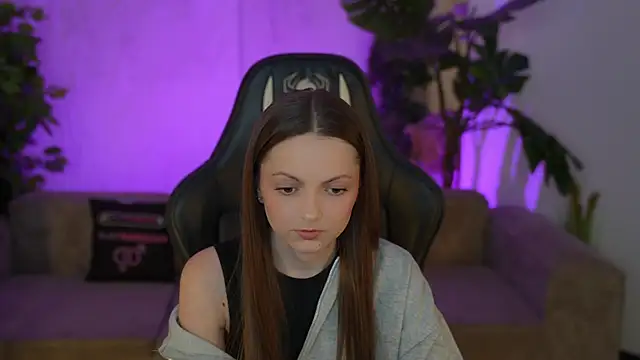 Snapshot of _Dasha_054 chatting on November 16, 2025, 11:27 am Dasha 054 online show from November 16, 2025, 11:27 am