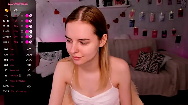 LillianShine online show from May 29, 2026, 7:17 am