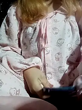 swallow-nice online show from November 3, 2025, 4:41 pm