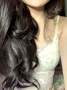 swallow-nice online show from December 16, 2025, 2:44 pm